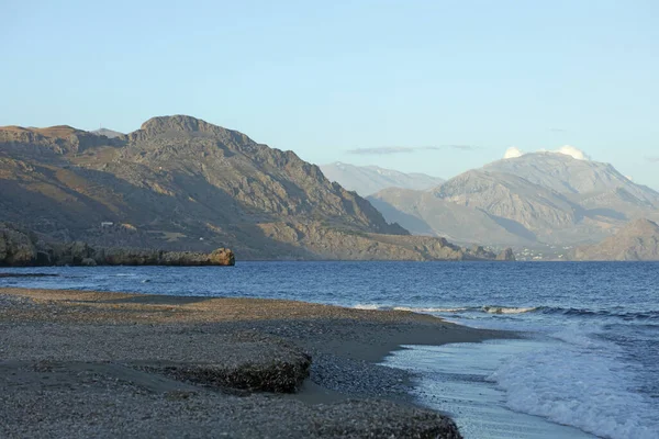 Peristeres plajı rodakino Girit Adası ücretsiz kamp alanı covid-19 sezon modern yüksek kaliteli baskı