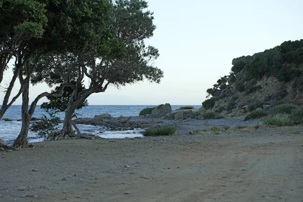 ペリステレスビーチRodakinoクレタ島フリーキャンプ場Covid 19シーズン現代的な高品質のプリント — ストック写真