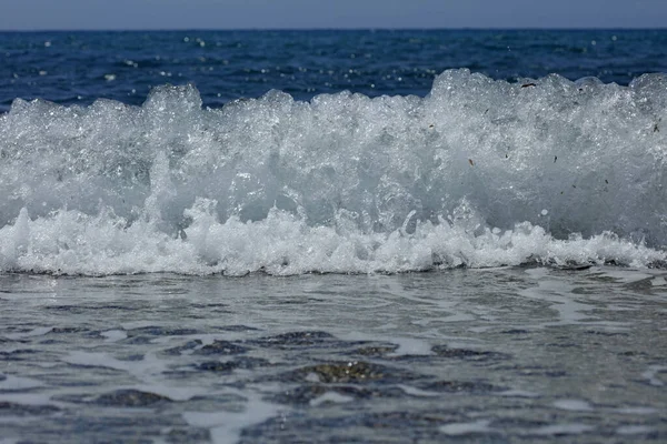 Plaj Dalgaları Makro Arka Plan Peristeres Beton Ada Covid Sezon — Stok fotoğraf