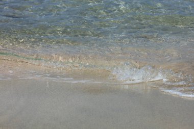 Temiz sahil suyu kristal rengi makro yaz arka plan covid-19 falassarna plajı modern yüksek kaliteli baskılar