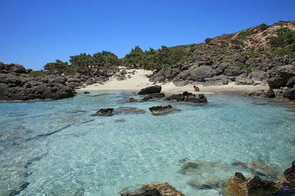 Παραλία Κεδρόδασος Ιδιωτικός Παράδεισος Γαλάζια Λιμνοθάλασσα Ελεύθερη Περιοχή Κάμπινγκ Βραχώδης — Φωτογραφία Αρχείου