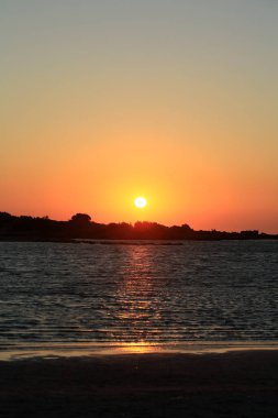 Sunshine elafonisi plaj creta adası kayalık temiz sular covid-19 sezonluk tatil modern arka plan yüksek kaliteli baskı