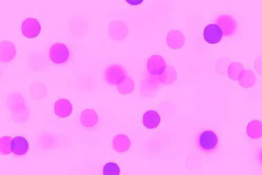 Soyut bulanıklık bokeh arka plan. Defocused bokeh renkli arka plan. Siyah arka planda yumuşak renk bulanıklığı. Güzel renkli bokeh ışıkları