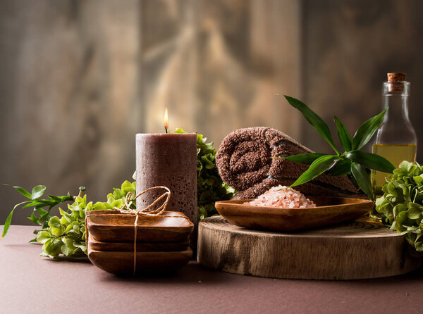 СПА массаж, масло на деревянном фоне, День Vlaentine фон
