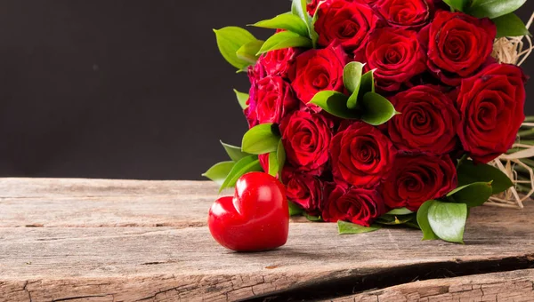 Rose Rosso Cuori Sfondo Concetto Valentine Natura Bellissime Rose Rosse — Foto Stock