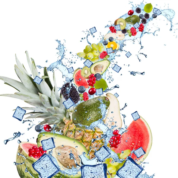 Wter Splash Mit Mischfrüchten Ananas Avocado Himbeere Berriesenbirne Wassermelone Isoliert — Stockfoto