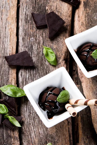 Palas Helado Cono Dulce Sobre Mesa Madera — Foto de Stock