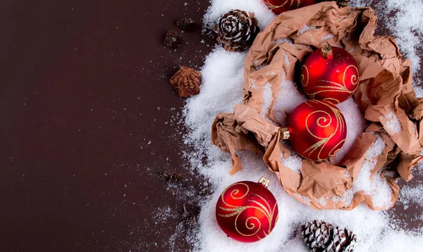 Weihnachtskomposition Weihnachtsdekoration Ribbbot Tannenzapfen Kiefer Auf Holztisch Flache Lage Kopierraum — Stockfoto