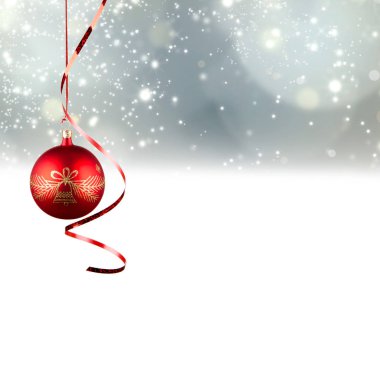 Beyaz arka planda noel kutlaması baloları ve metin için boş alan. 