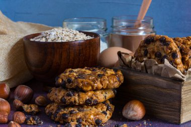 Çikolata ve fındık ile yulaf tatlılar