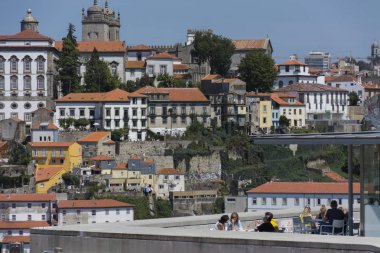 Teleferik istasyonunun gözcülerinden şehrin bir parçası