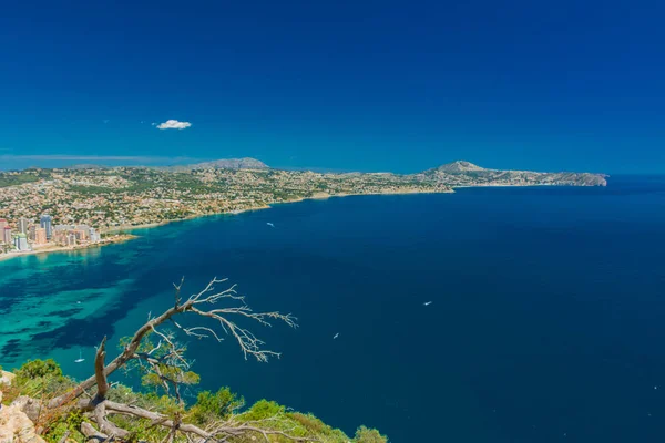 Utsikt över Calpe och stränder — Stockfoto