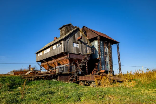 Verlaten Graanelevator Het Dorp — Stockfoto