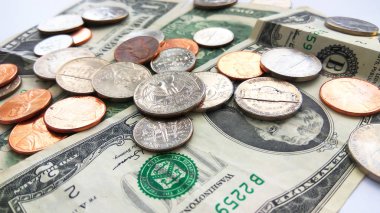 İki dolar ABD arka plan Amerikalı çeyrek, bozuk para ve penny demir kapatın