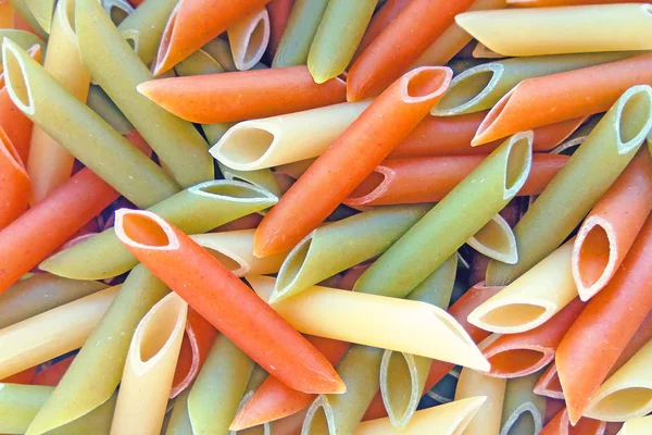 Texturizado Fondo Comida Italiana Pasta Penne Sin Cocer Mesa Madera — Foto de Stock