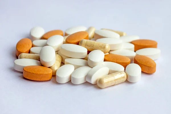 Багато Різних Фармацевтичних Таблеток Таблеток Капсул Білому Тлі Аптечна Тема — стокове фото