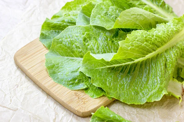 Vista Superior Hojas Frescas Lechuga Romana Verde Crudo Para Ensalada — Foto de Stock