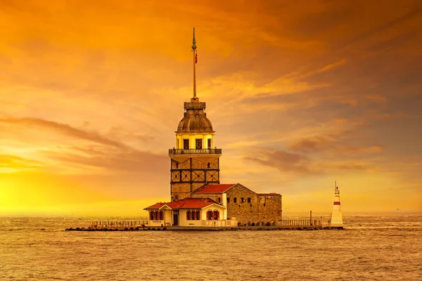 Sunset'teki Kız Kulesi, Istanbul, Türkiye