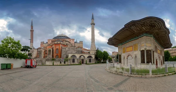 Hagia Sophia Fountain Sultan Ahmed Iii Istanbul Turkey — Stock Photo, Image