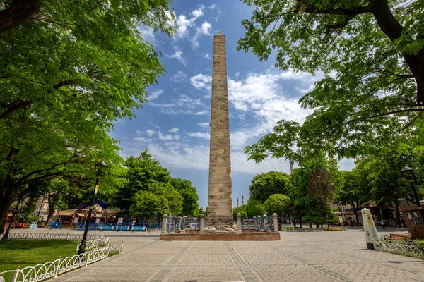 Obelisco Constantino Sultanahmet Square Istambul Turquia — Fotografia de Stock