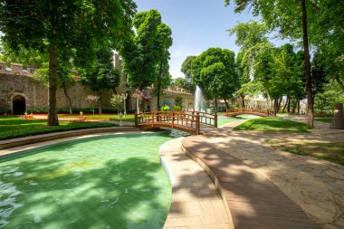 Gülhane Parkı (Rosehouse Park) İstanbul Eminönü bölgesinde tarihi bir kent parkıdır. Topkapı Sarayı bitişiğinde yer alır. Türkiye