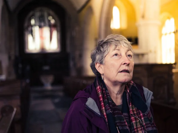 Senior Woman Exploring Church — Stock Photo, Image