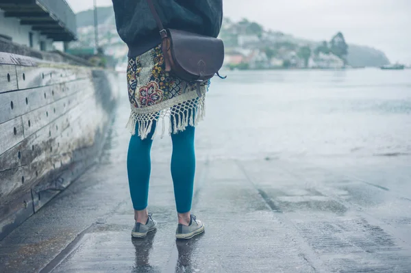 Young Woman Standing Slipway Waiting Ferry — Stock Photo, Image