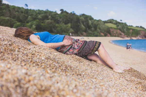 Young Woman Lying Dunes Beach Summer — Stock Photo, Image