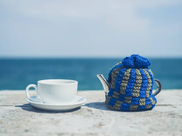 Pot Tea Cup Sun Sea — Stock Photo, Image