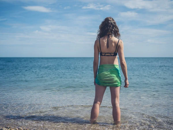 Young Woman Wearing Bikini Sarong Standing Beach — Stock Photo, Image
