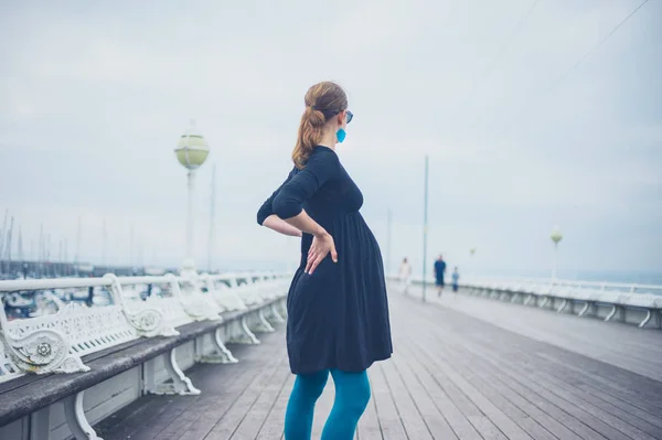 Young Pregnant Woman Standing Pier — Stock Photo, Image