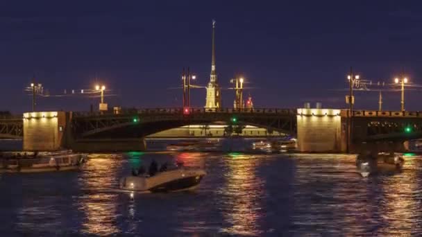 Öppna Palace Bridge Tidsfördröjning Floden Neva Sankt Petersburg Ryssland — Stockvideo