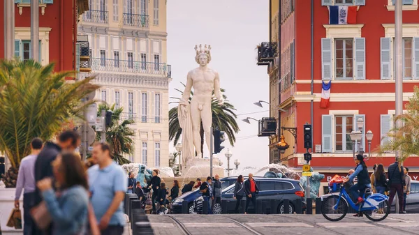 Massena Meydanı Apollo heykel ve fountaine du Soleil