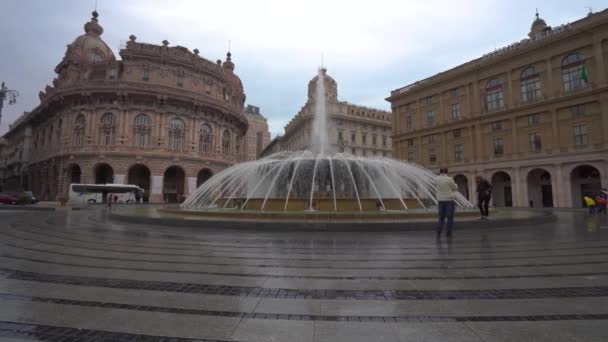 意大利热那亚 2018年11月04日 法拉利广场喷泉 — 图库视频影像