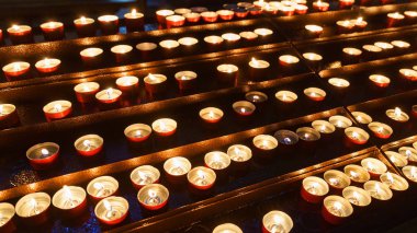 Messina, Italya-06 Kasım 2018-Messina Duomo Katedrali ve Sicilya 'daki iç mekanları