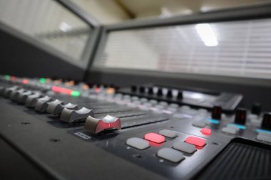 portre profesyonel ses karıştırıcı