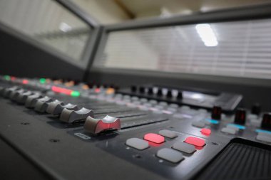 portre profesyonel ses karıştırıcı