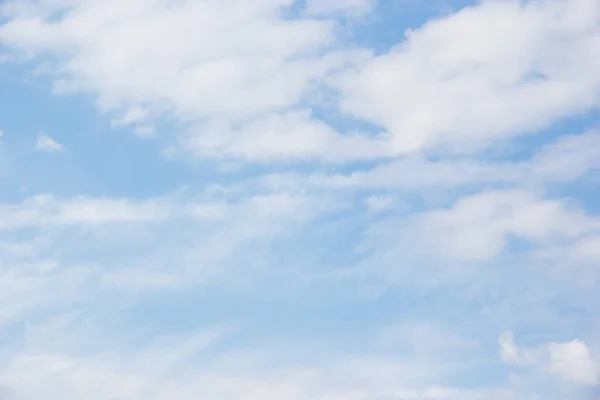 Fond Ciel Bleu Nuages Blancs Foyer Doux — Photo