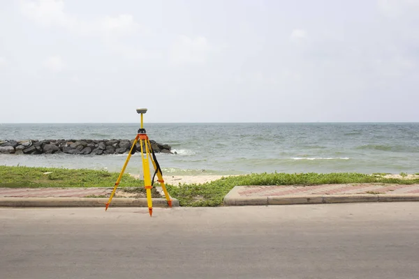 GPS surveying in field sea background, Global Positioning System — Stock Photo, Image