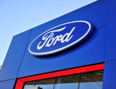 Moskova, Rusya - 10 Mayıs 2018: Ford logosu şirket 10 Mayıs 2018. 