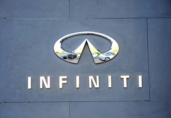 Moscú Rusia Mayo 2018 Logotipo Compañía Automotriz Infiniti Mayo 2018 — Foto de Stock