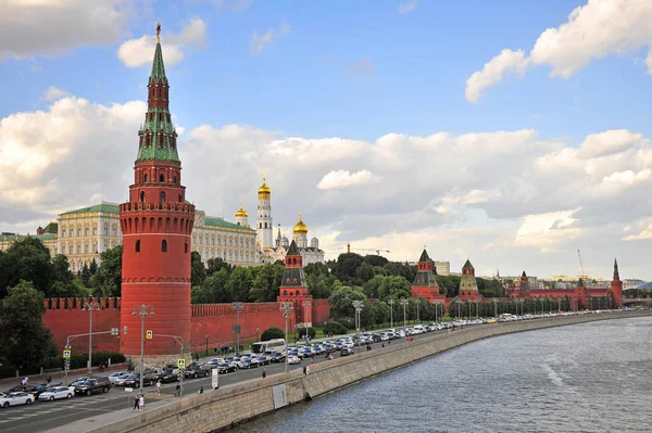 Moskva Ryssland Juni Sommaren Utsikt Över Kreml Torn Solnedgången Moskva — Stockfoto