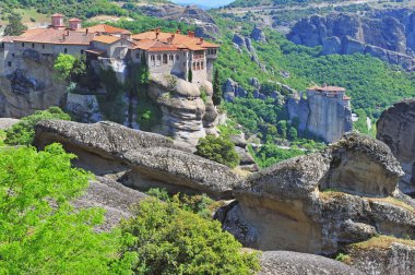 Eski manastır meteorlar, Orta Yunanistan görüntülemek
