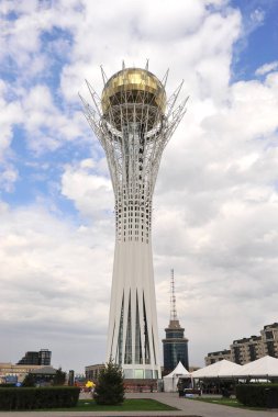 Astana, Kazakistan - Eylül 09: Baiterek anıt ve gözlem kulesi Astana tarihinde 9 Eylül 2017.