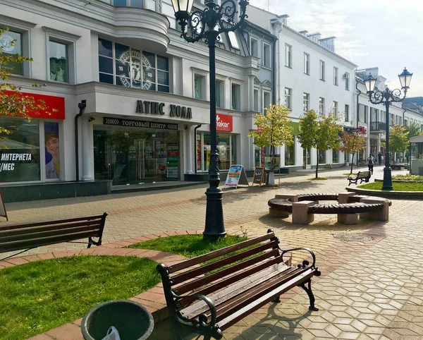布雷斯特 白俄罗斯 9月2日 2018年9月2日 白俄罗斯布雷斯特市中心的苏维埃购物街景观 — 图库照片