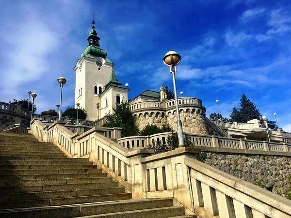 鲁容贝罗克老城大教堂 斯洛伐克 — 图库照片