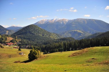 Donovaly Kayak Merkezi görünümü yaz, Tatras, Slovakya