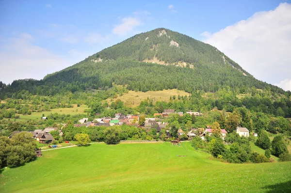 美丽的夏季景观在塔特拉山山脉 斯洛伐克 — 图库照片
