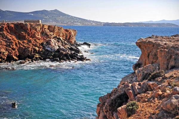 Krásné Útesy Středozemním Moři Ostrově Paros Řecko — Stock fotografie