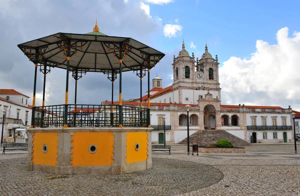 Cathedral square of Nazare old town — Stock Photo, Image